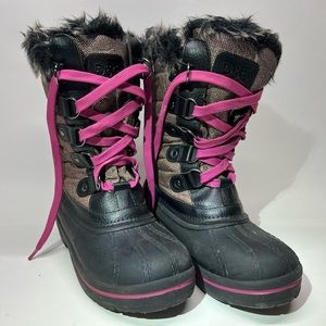 DSG Winter boots, Girls, Size 6, black and pink